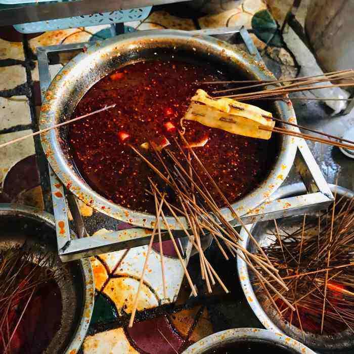 冬天重庆最火爆的苍蝇馆,重庆人推荐的苍蝇馆