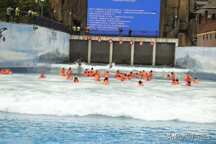 汉中市留坝县中国栈道欢乐水世界,汉中去留坝水世界攻略