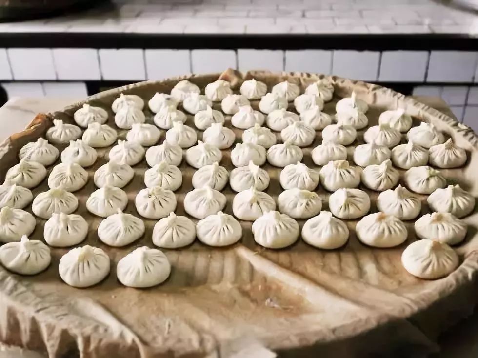 过年旅游最值得去的地方且人少,春节适合去哪游玩美食多