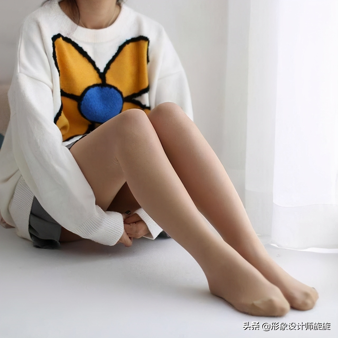 打底袜怎么挑选搭配才能摆脱俗气,打底袜咋样穿