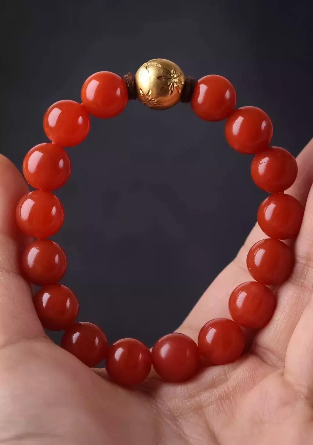 男人戴南红是不是娘,男生戴南红图文