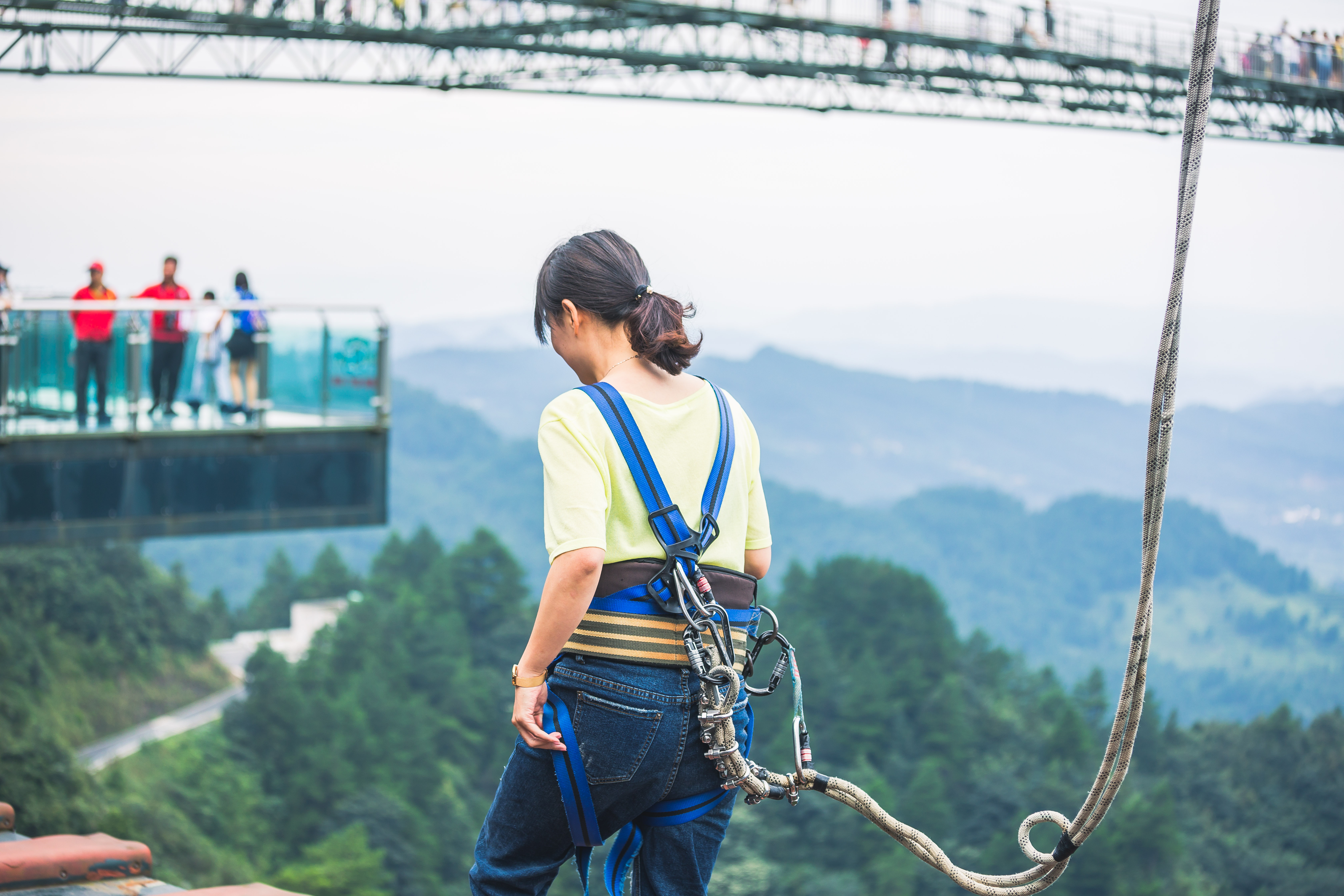 第一次去重庆奥陶纪应该怎样玩？真如抖音上那么刺激？亲自试试吧