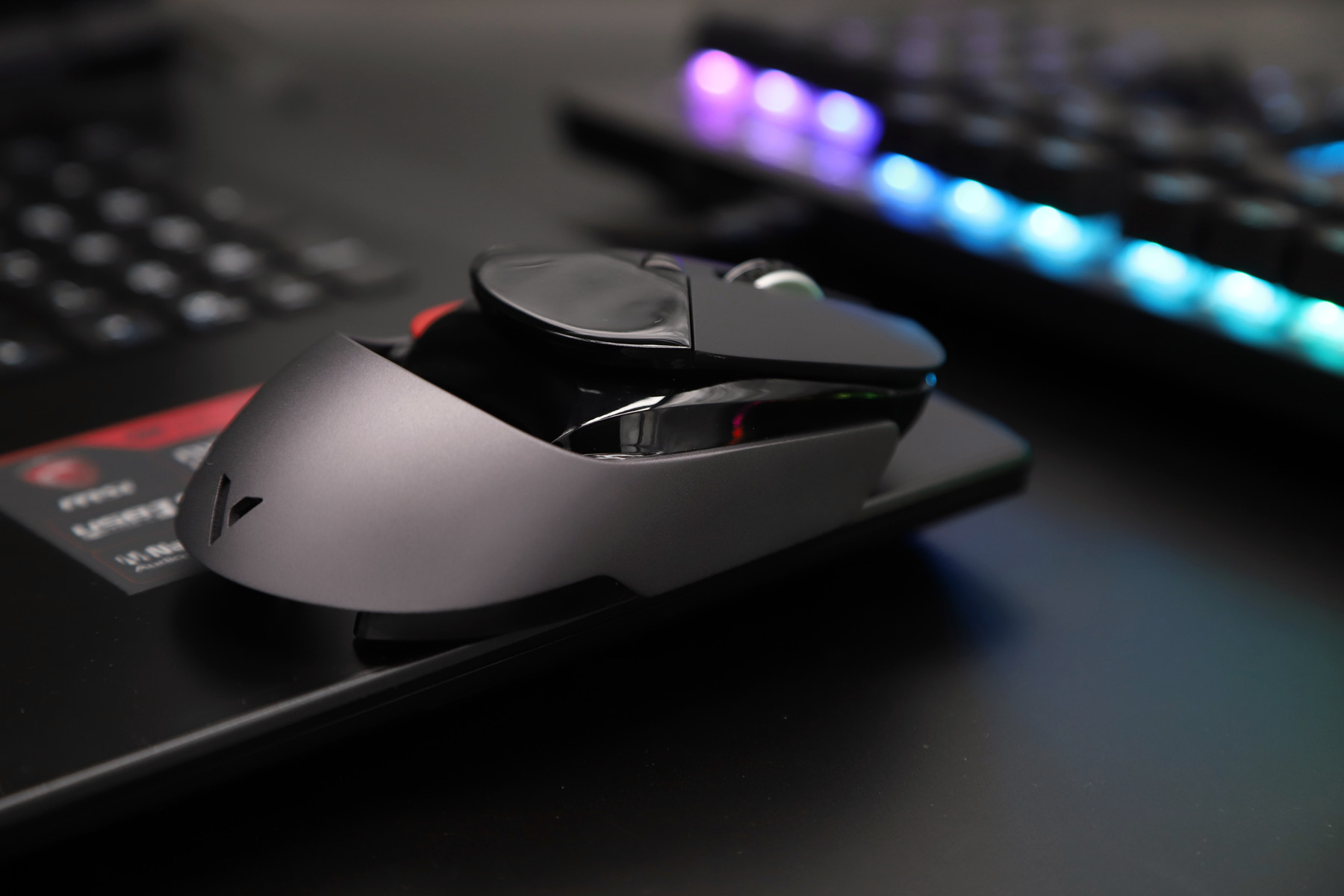 雷柏vt950无线游戏鼠标评测真香,一款自带屏幕的游戏鼠标雷柏vt960