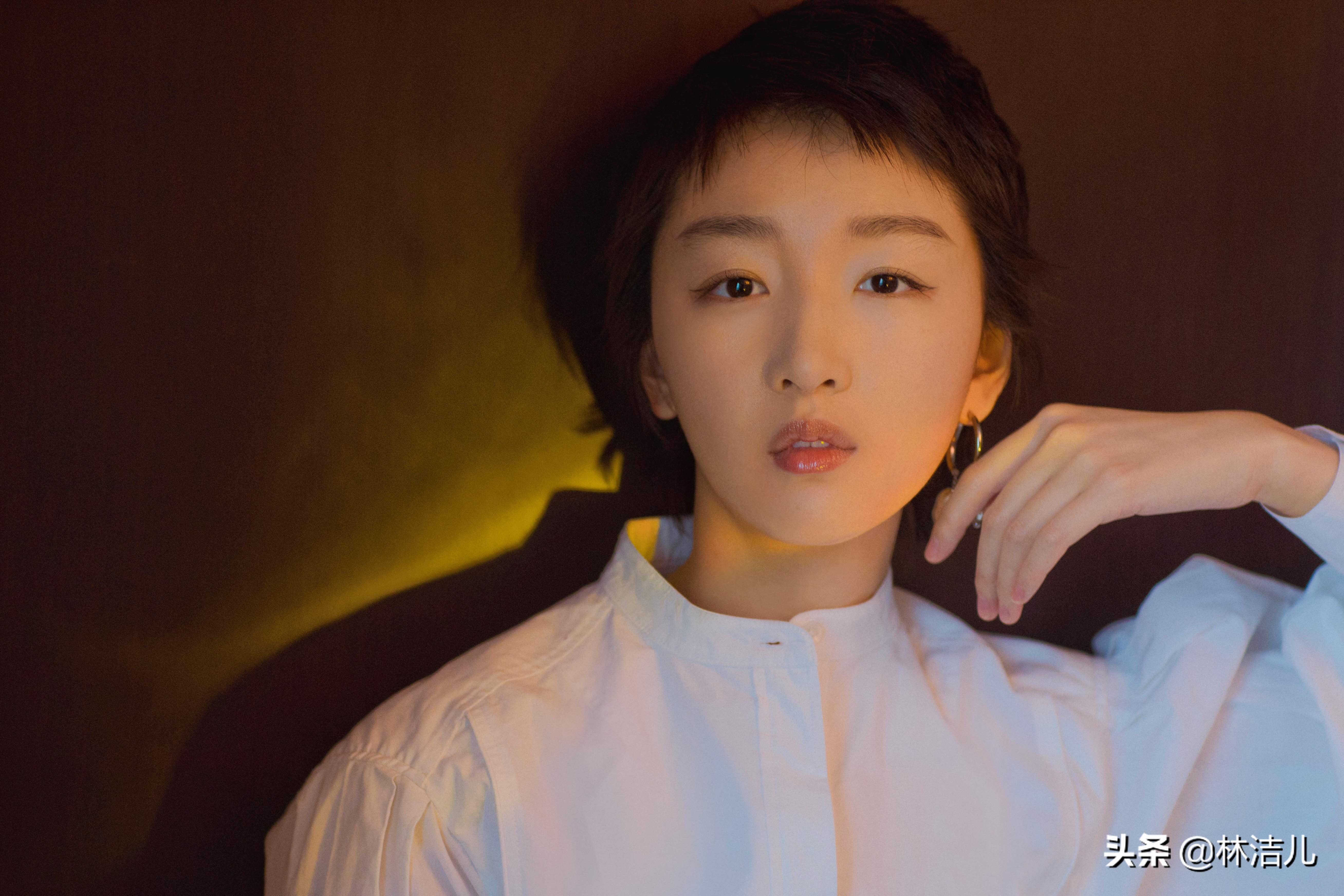 周冬雨金高银同款眼妆,周冬雨型眼睛怎么画眼影显眼大