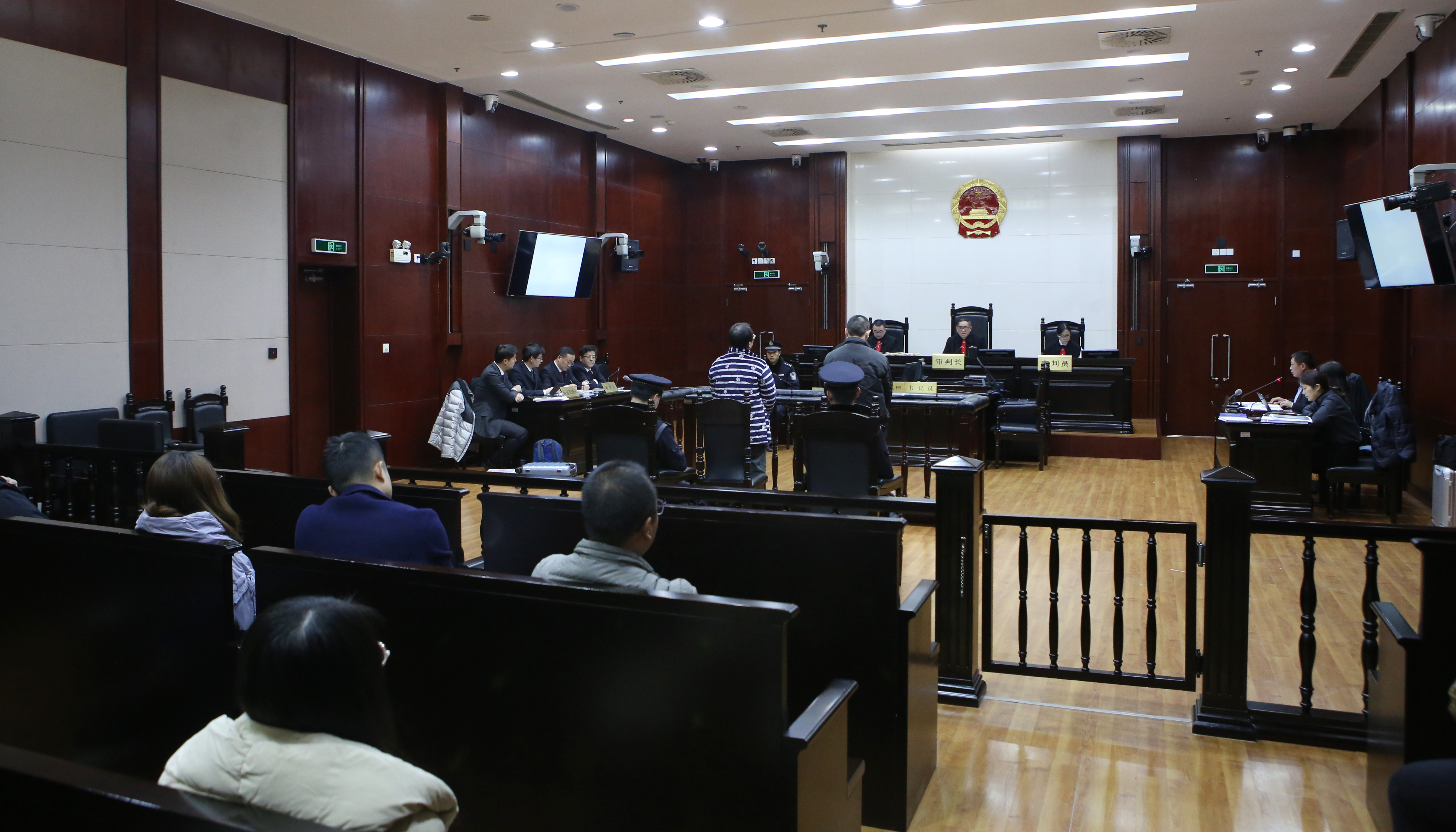 “科颜氏”“城野医生”只卖20元一瓶？获刑者最高被判四年半罚金最高处220万元