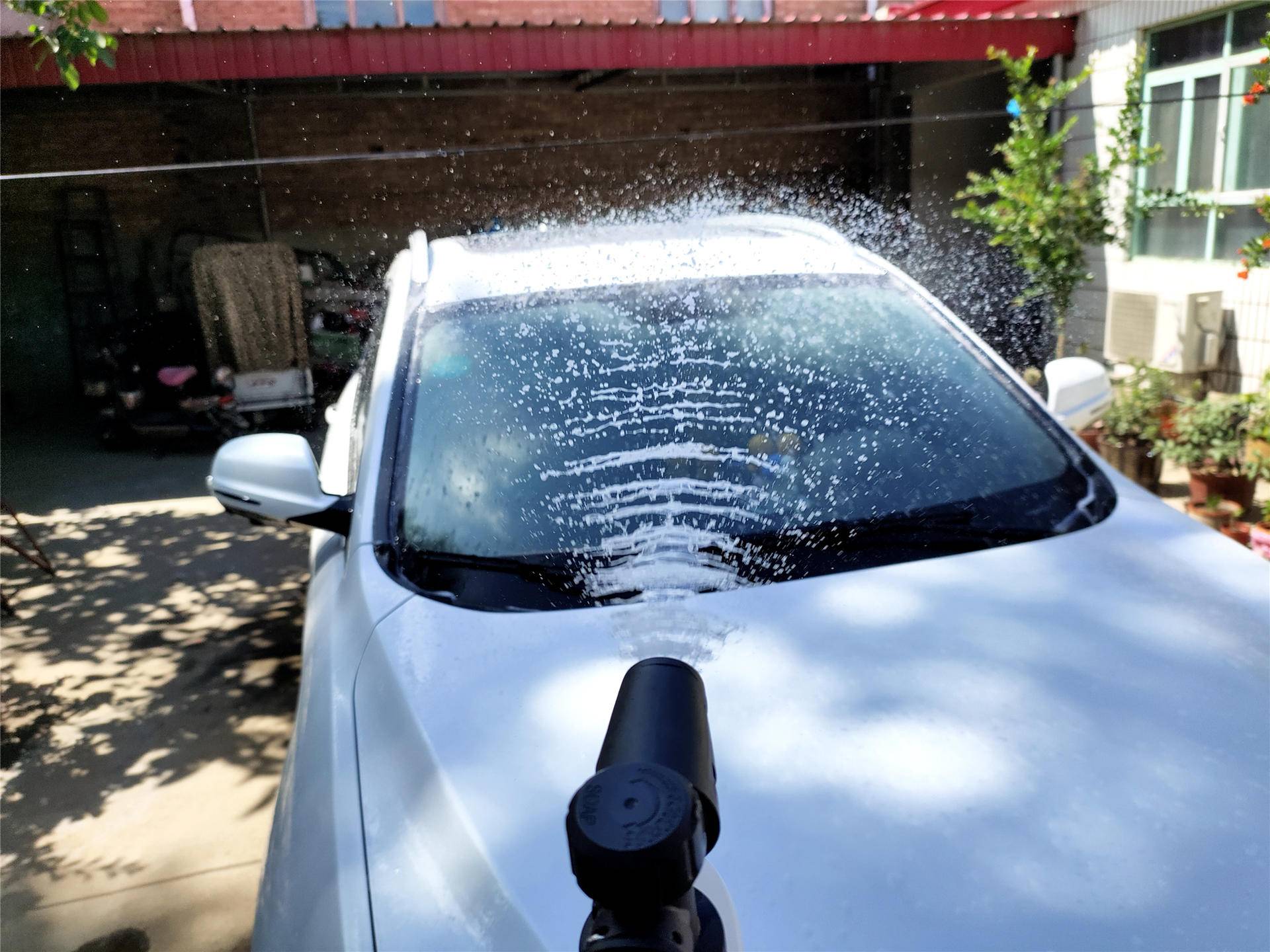 从设计看品质，200斤强劲高压加持，亿力高压洗车机到底值不值？