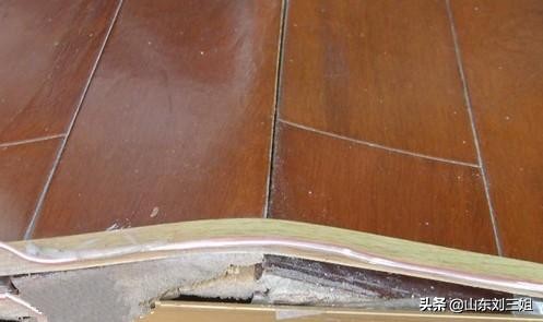 木地板起翘起鼓的几个常见原因修复处理方法