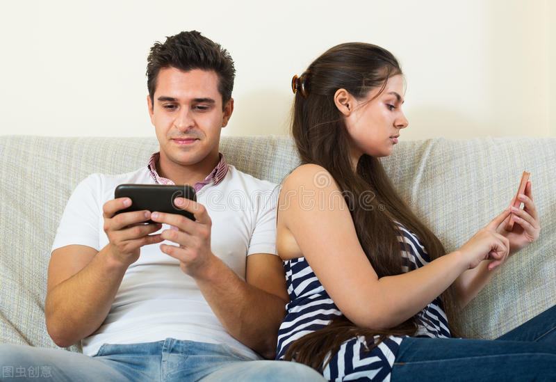 妻子私自流产丈夫能起诉离婚吗,妻子不想生孩子丈夫提离婚完整版