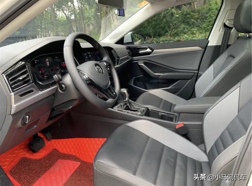 思域速腾哪个更值得买,现在的思域好还是新速腾好