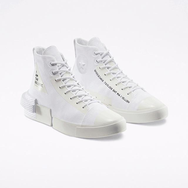 今年流行的帆布鞋宽头,今年流行的帆布鞋花纹