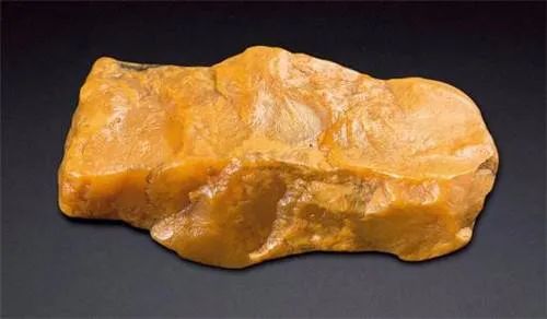 揭开田黄石神秘的面纱,走进田黄石的神秘面纱