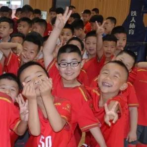 连云港初中封闭式训练营,连云港成人足球训练营招生报名