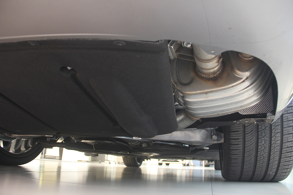 宾利飞驰2024款是立标还是平标,运动宾利飞驰