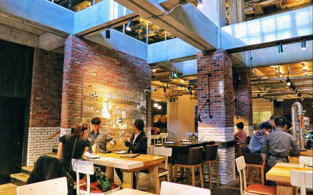 试错中的百威英博ZX部门，能教给国产啤酒什么？