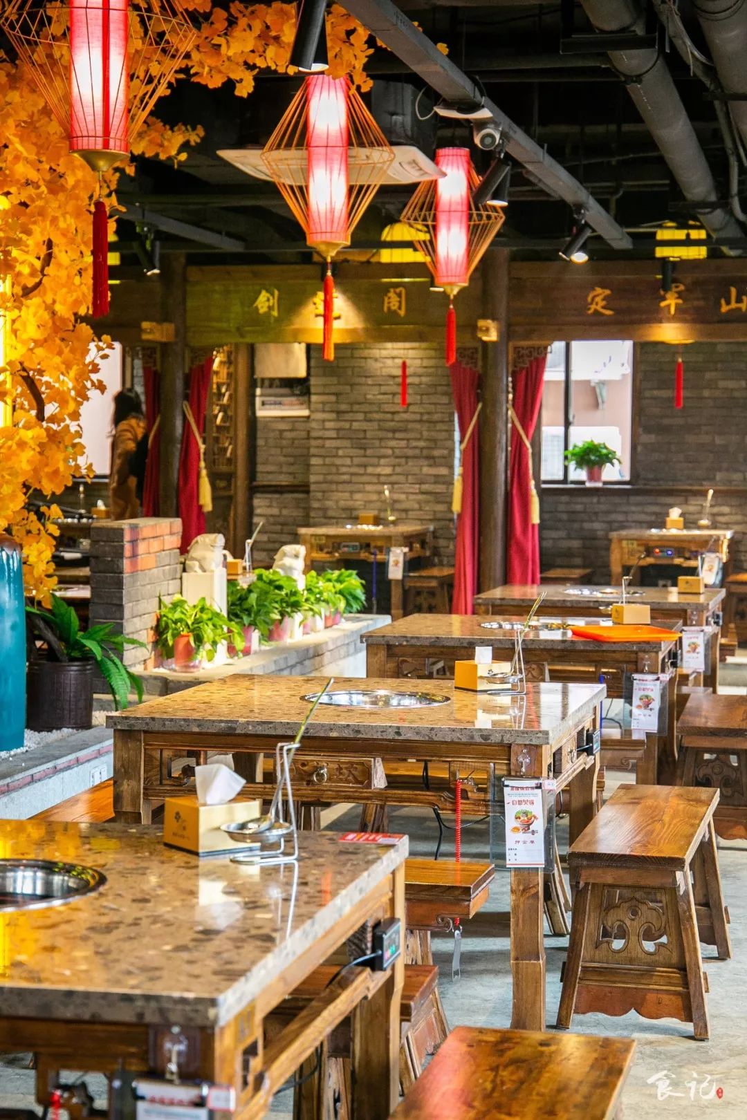 自助毛肚火锅不限量套路,天天排队的火锅