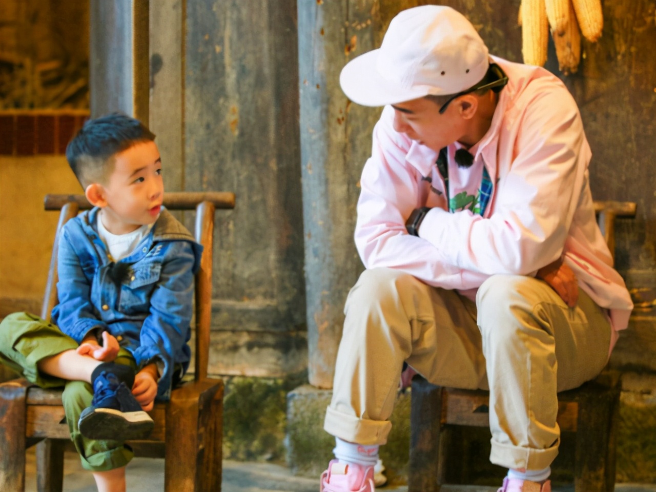 年龄代沟与生活差异,父母和孩子代沟有多深