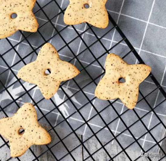 在家不用糖给孩子自制小饼干,饼干制作适合小朋友自己做无烤箱
