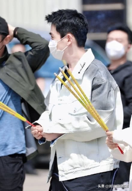 电视剧叛逆者中朱一龙的造型,朱一龙新剧叛逆者寸头