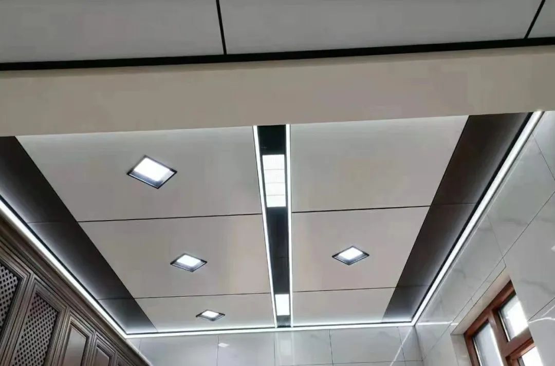 厨卫吊顶用蜂窝板还是石膏板好,铝扣板蜂窝板石膏板吊顶哪个好