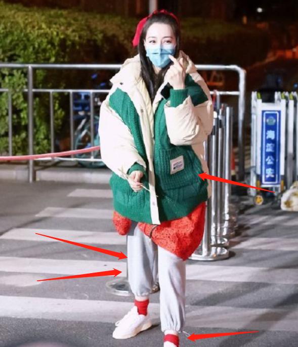 迪丽热巴贵州拍戏路透,迪丽热巴路透绿色衣服