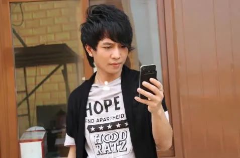 杨臣刚最红的一首歌,杨臣刚还有别的歌吗