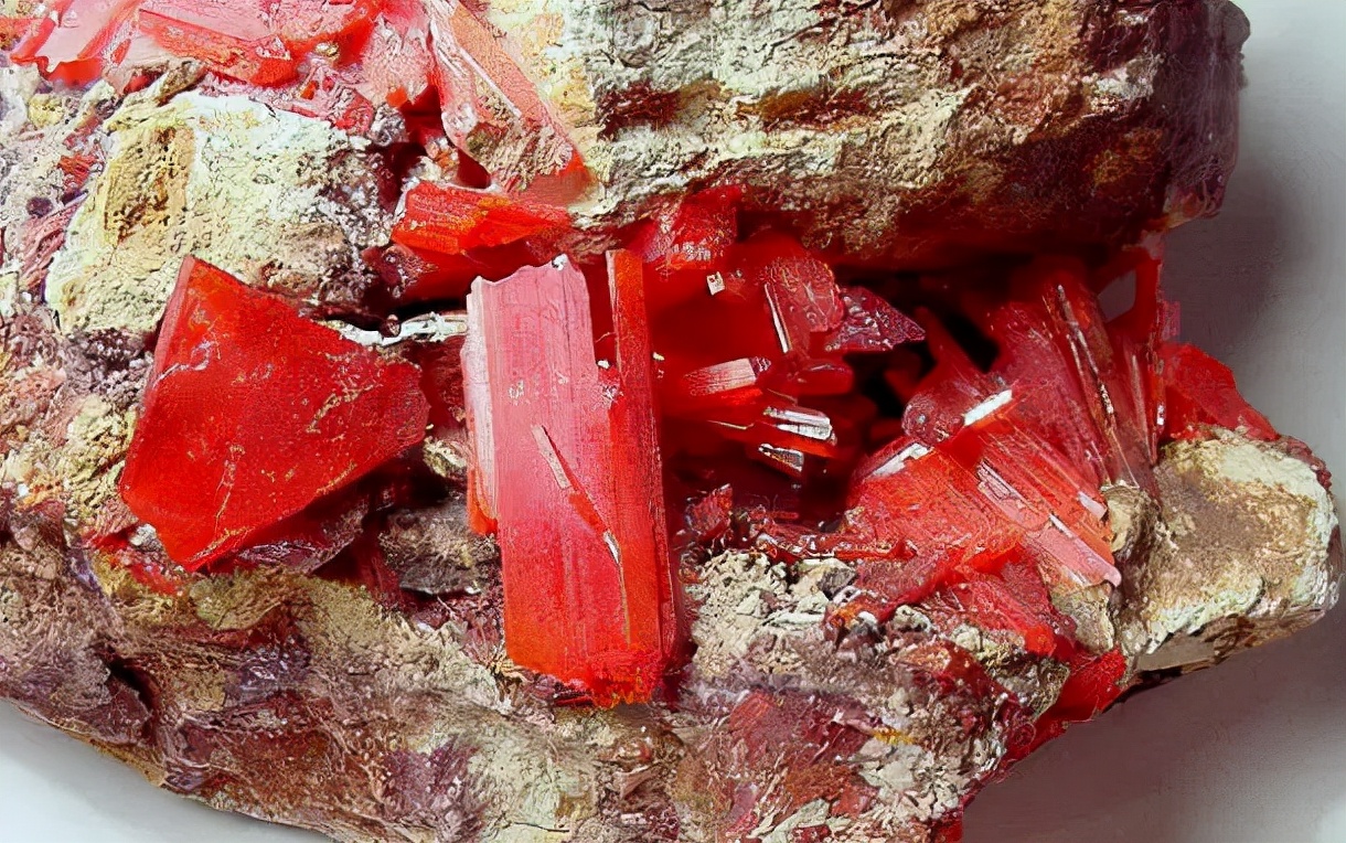 宝石对应的矿物种类及其详细信息,天然宝石鉴别最简单方法