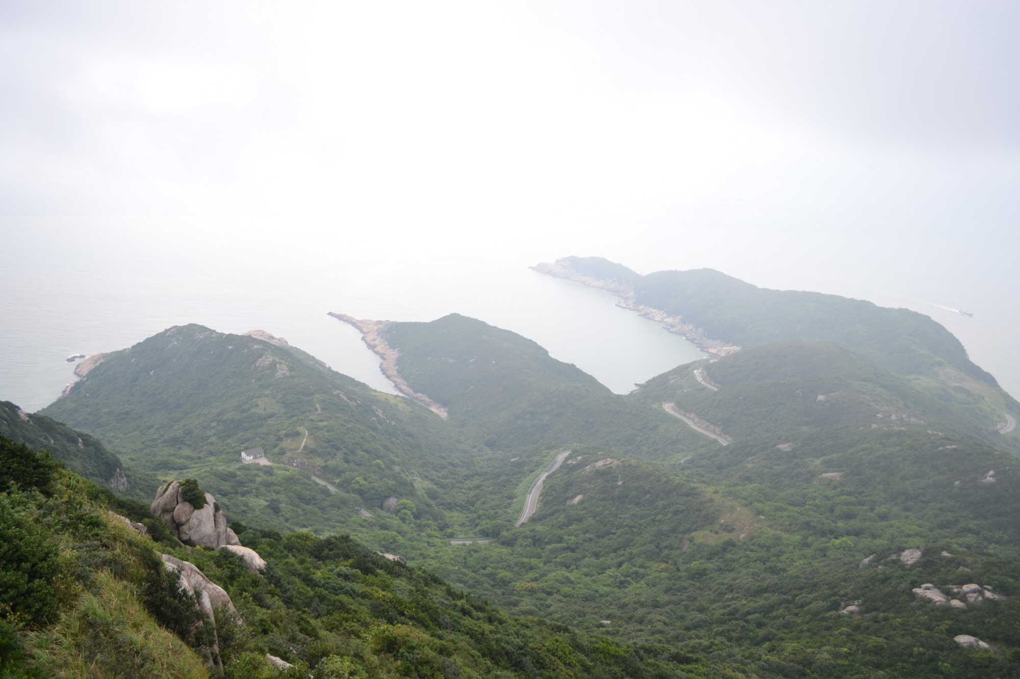 舟山群岛第5大岛沙雕故乡朱家尖,10里金沙美如画,大青山来自驾