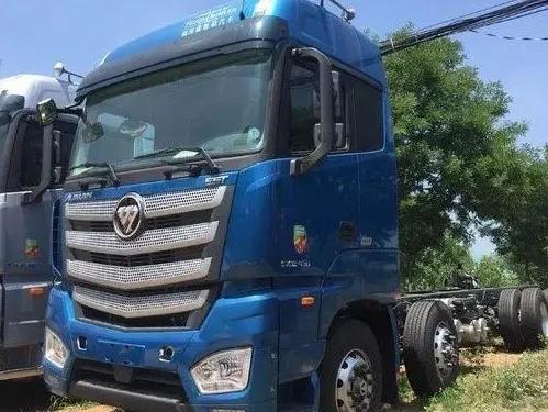 18款解放jh6500马力牵引车怎么样,解放j7对比欧曼est汕德卡旗舰高栏