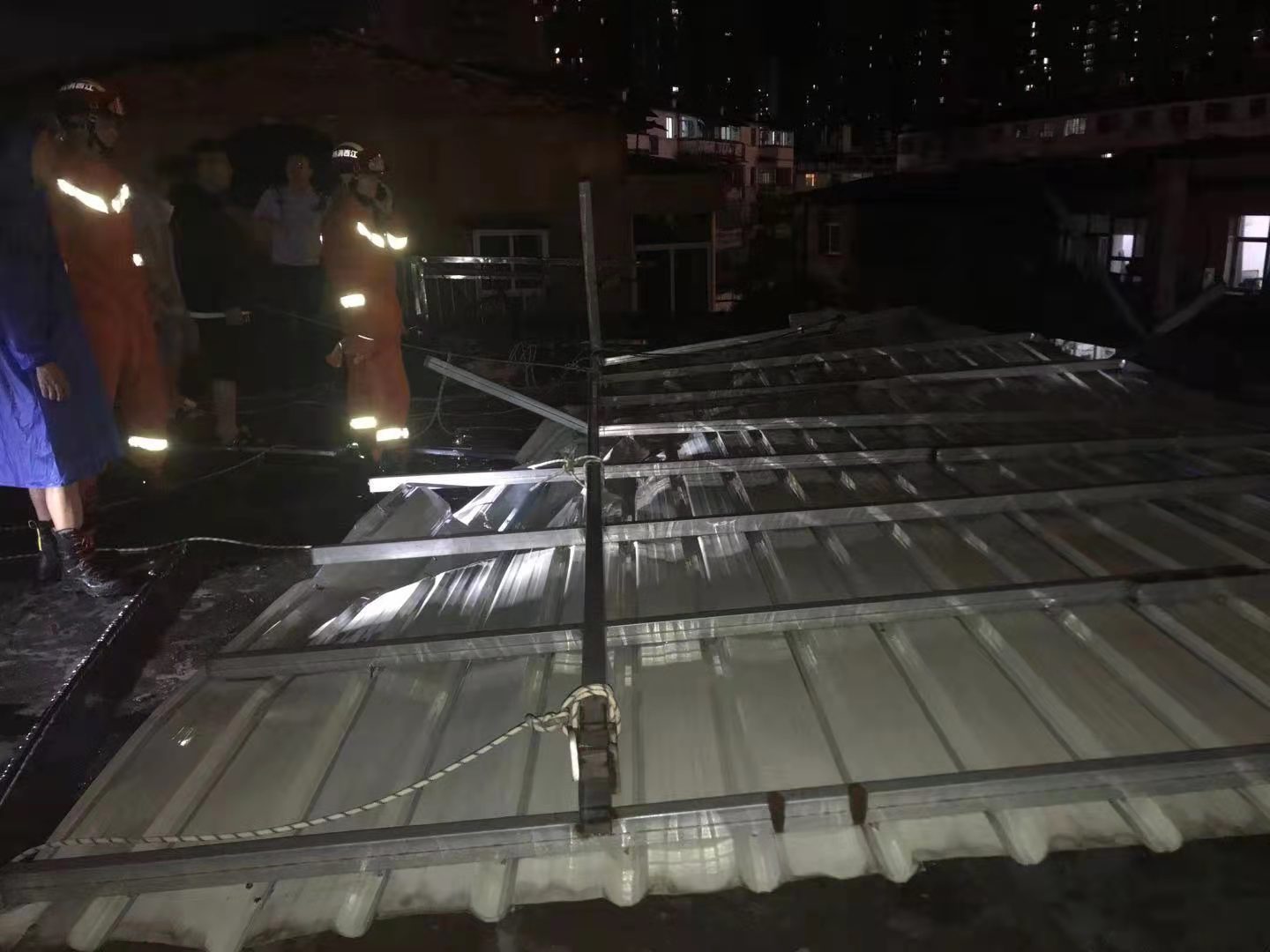 【我为群众办实事】江西景德镇：暴雨天“逆流”而上的瓷都公安