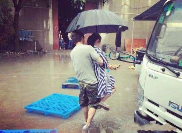 贾乃亮与李小璐写真,李小璐贾乃亮拍写真的视频