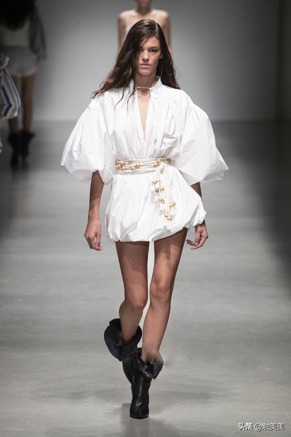 解读香奈儿明星款式,教你挑选高品质衬衣,这个夏天让时尚满格