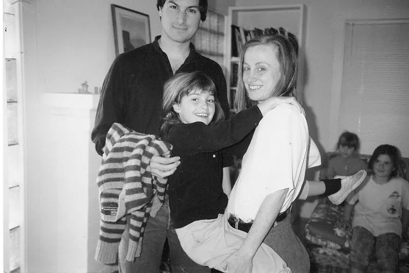 被全世界封神的乔布斯,也是位普通又孤独的父亲