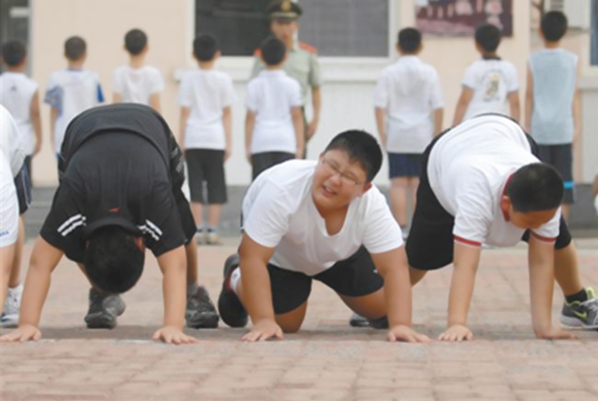 “小胖墩”长大后减肥难,家长应警惕娃超重,3~6岁是预防关键期