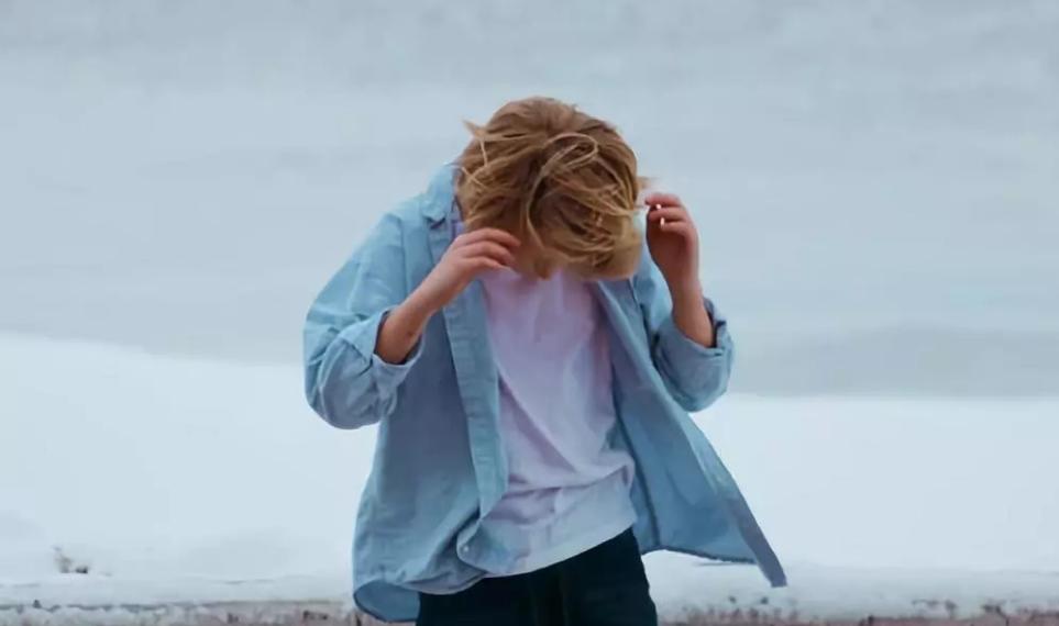 为什么孩子在家听话去学校就惹事,孩子在家听话为啥去学校老是惹事