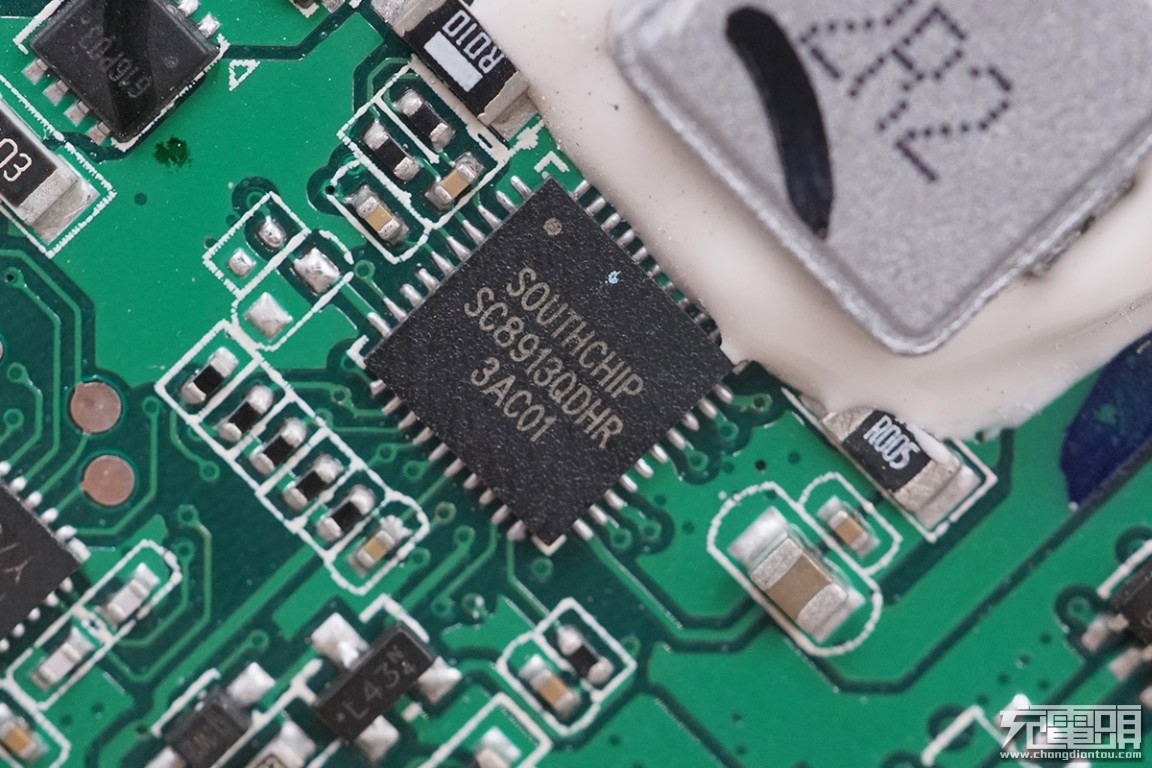 拆解华为5000mah充电宝,拆解60000ma充电宝