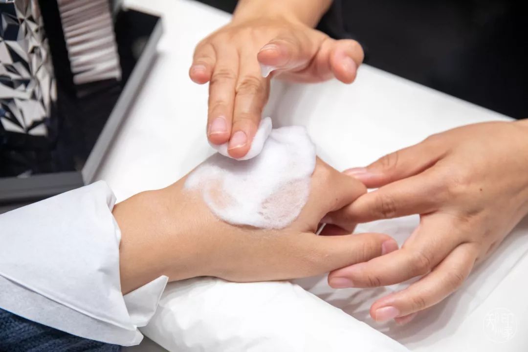 火爆的抖音小红书,pola小红书