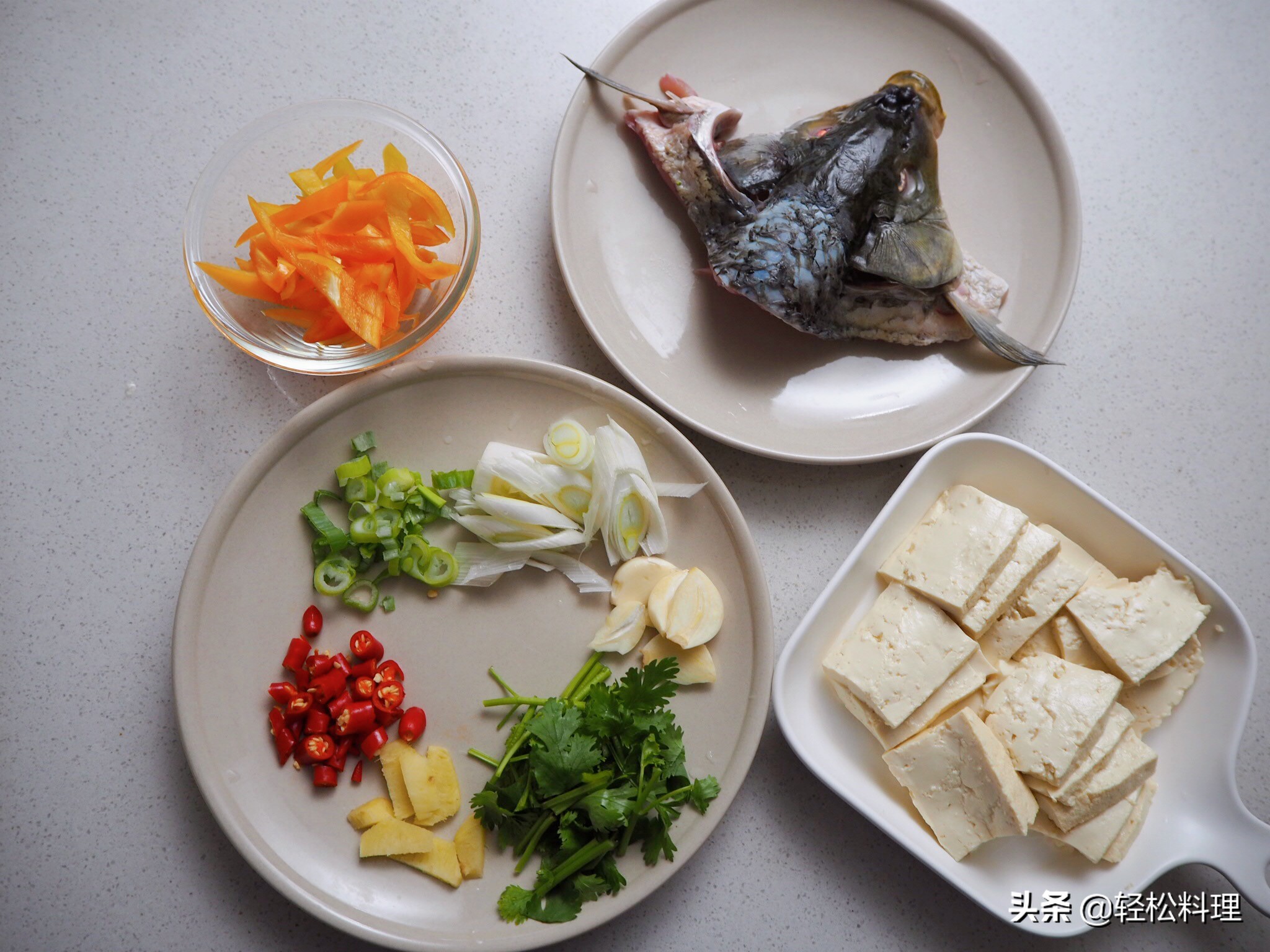 炖鲢鱼大鱼头怎么做出来的汤不腥,鱼头怎么做好吃不上火微辣