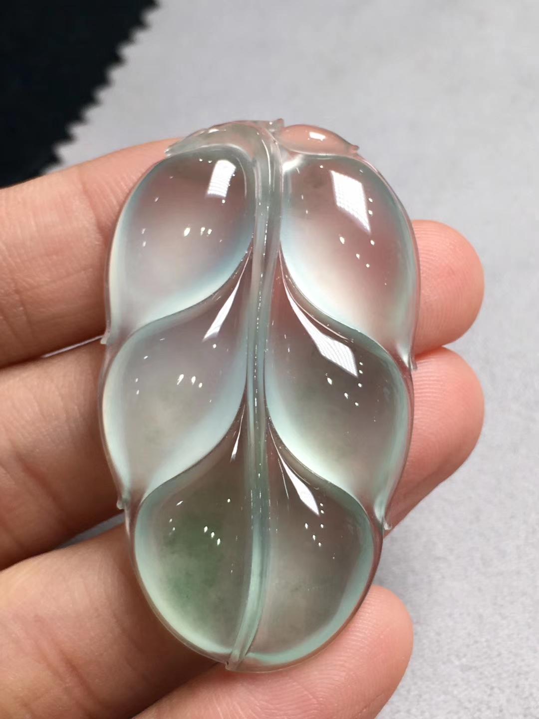 挑选翡翠吊坠牢记以下几点,翡翠吊坠选什么款式好