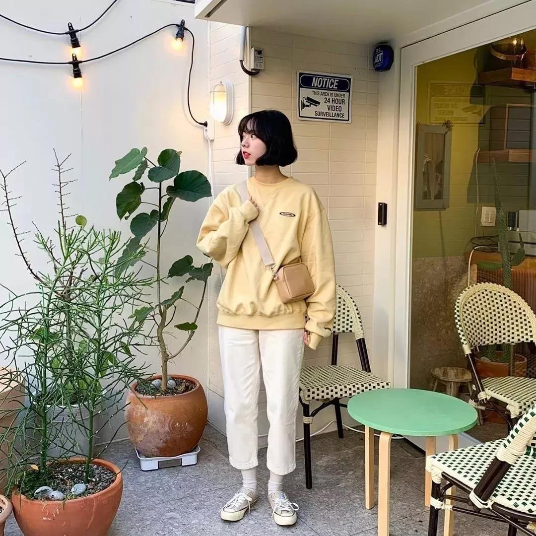 韩系短款双拉链卫衣穿搭,冬季韩系卫衣穿搭套装