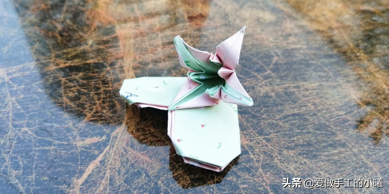 一束花朵手工折纸百合,百合折纸花朵折法图解