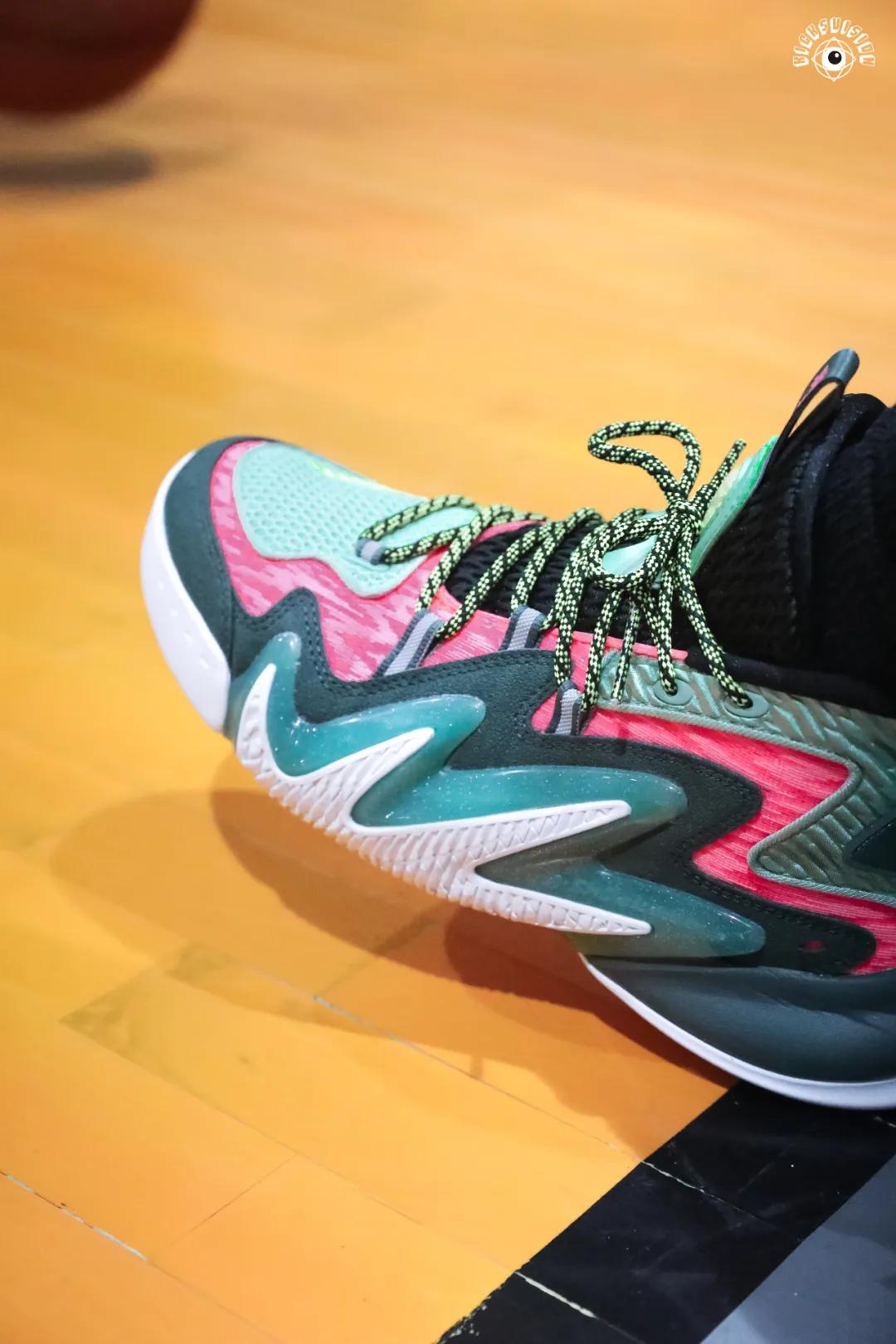 无论是打球还是穿鞋,你都「要疯」一点|KVSN众测