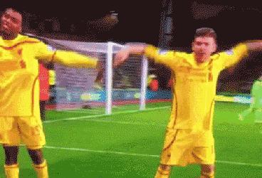 足球搞笑gif动图,足球场上的爆笑段子