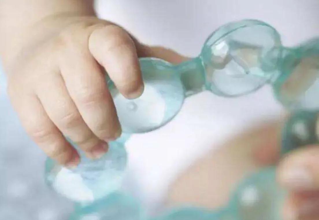 宝宝误服烧碱,错误做法导致二次伤害!