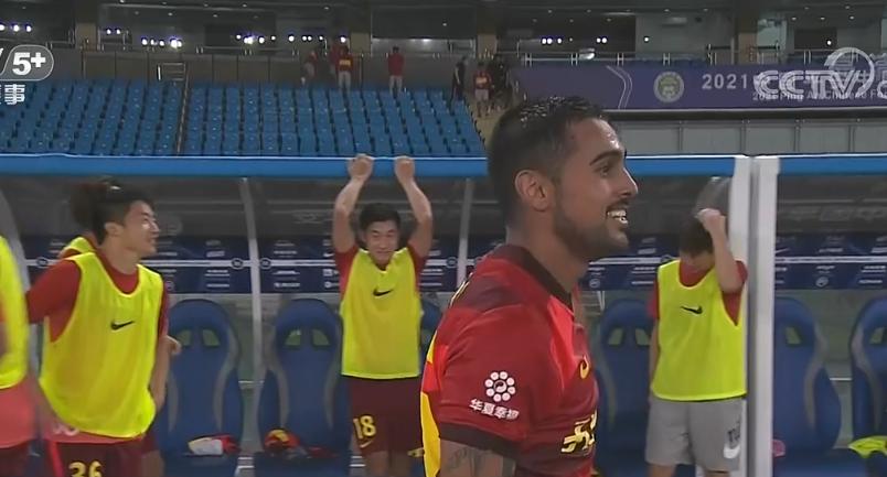 李霄鹏中超16强动态,李霄鹏中超足球