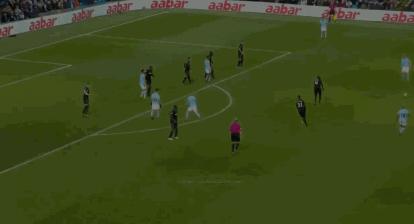 跨越三十年，关公战秦琼！德布劳内PK普拉蒂尼，异同之美皆震撼