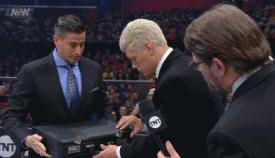 AEW第10期：富豪科迪疯狂炫富！杨二姐死亡笔记重出江湖