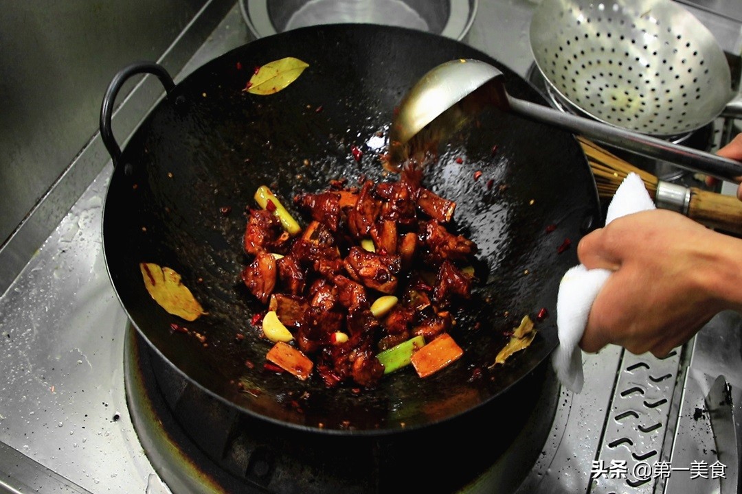 大厨羊排最好吃的做法清炖羊排,厨师长教你红烧羊排最好吃做法