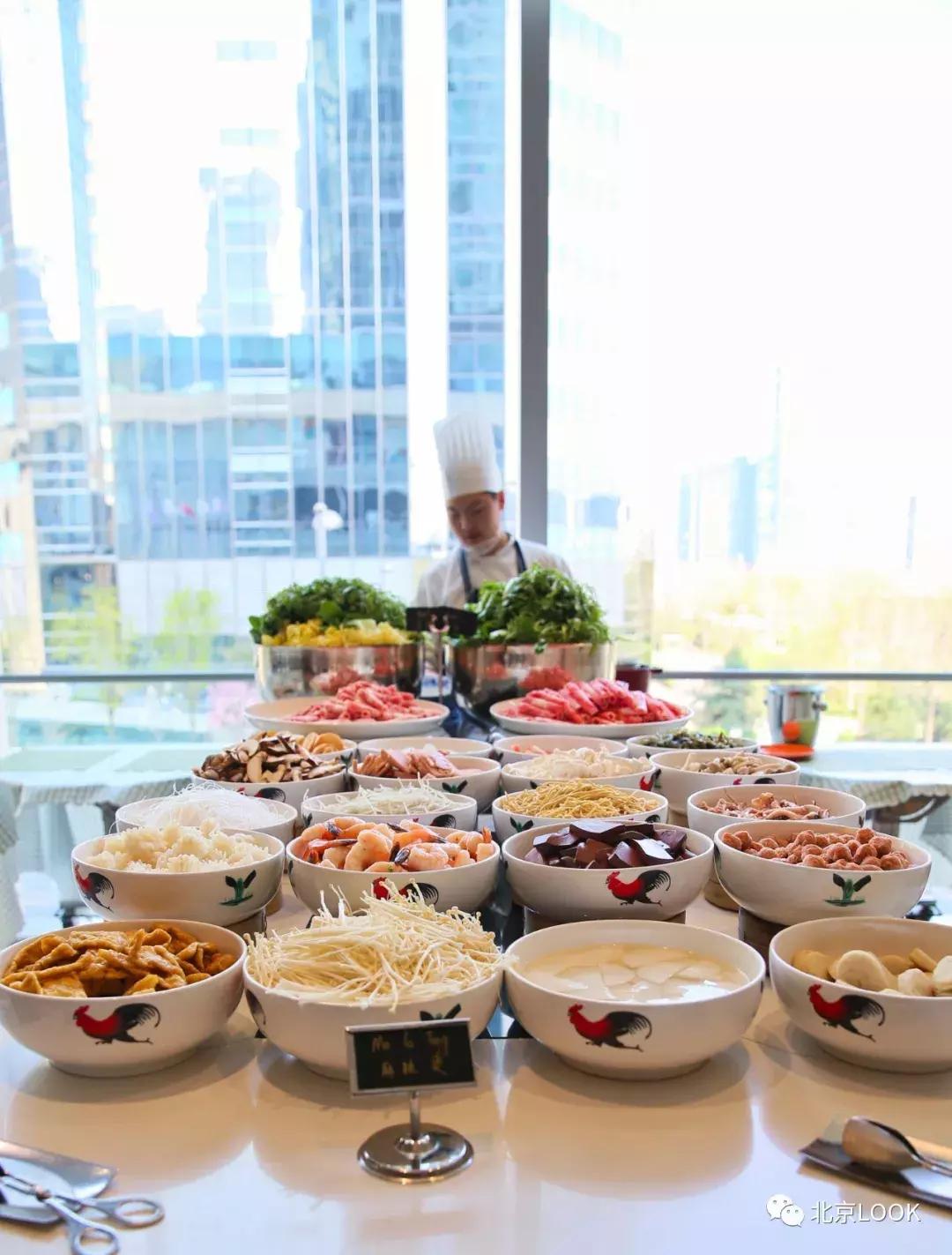 央视大楼对面网红餐厅,央视大楼隔壁酒店