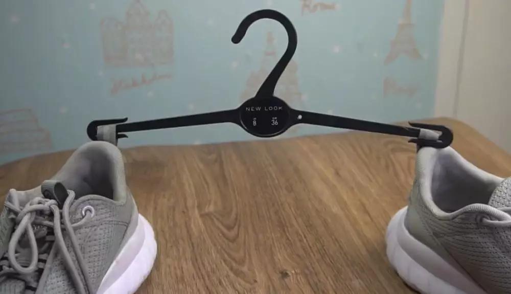 鞋子后面的拉环是干什么,鞋子后面的小拉环干什么的