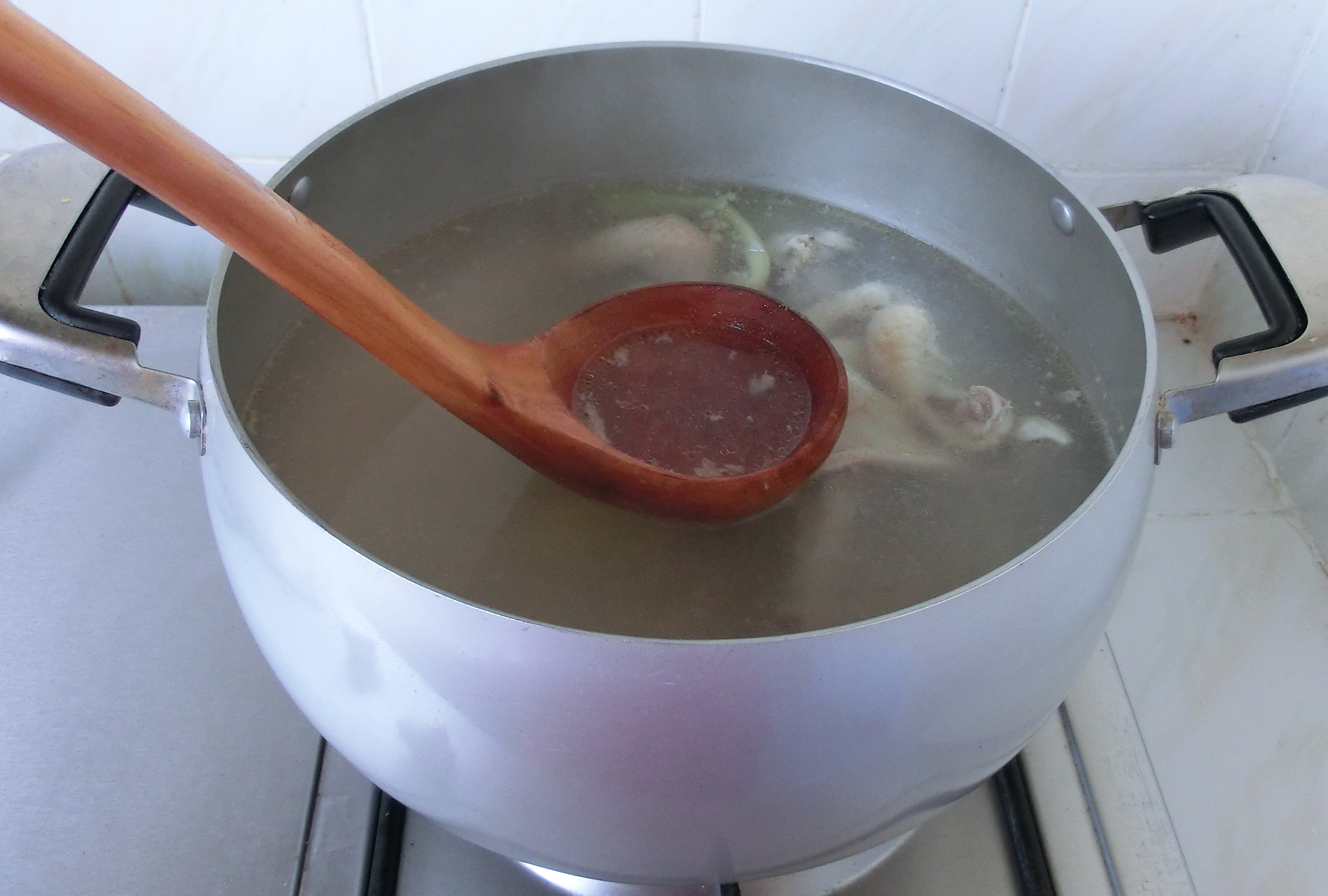 馄饨汤怎样调又鲜又香,馄饨汤怎么调好吃加虾